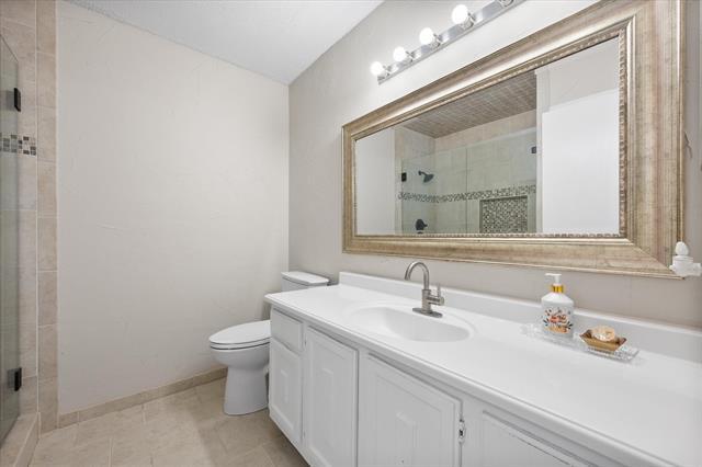 Building Photo - 6 Brook Creek Ct