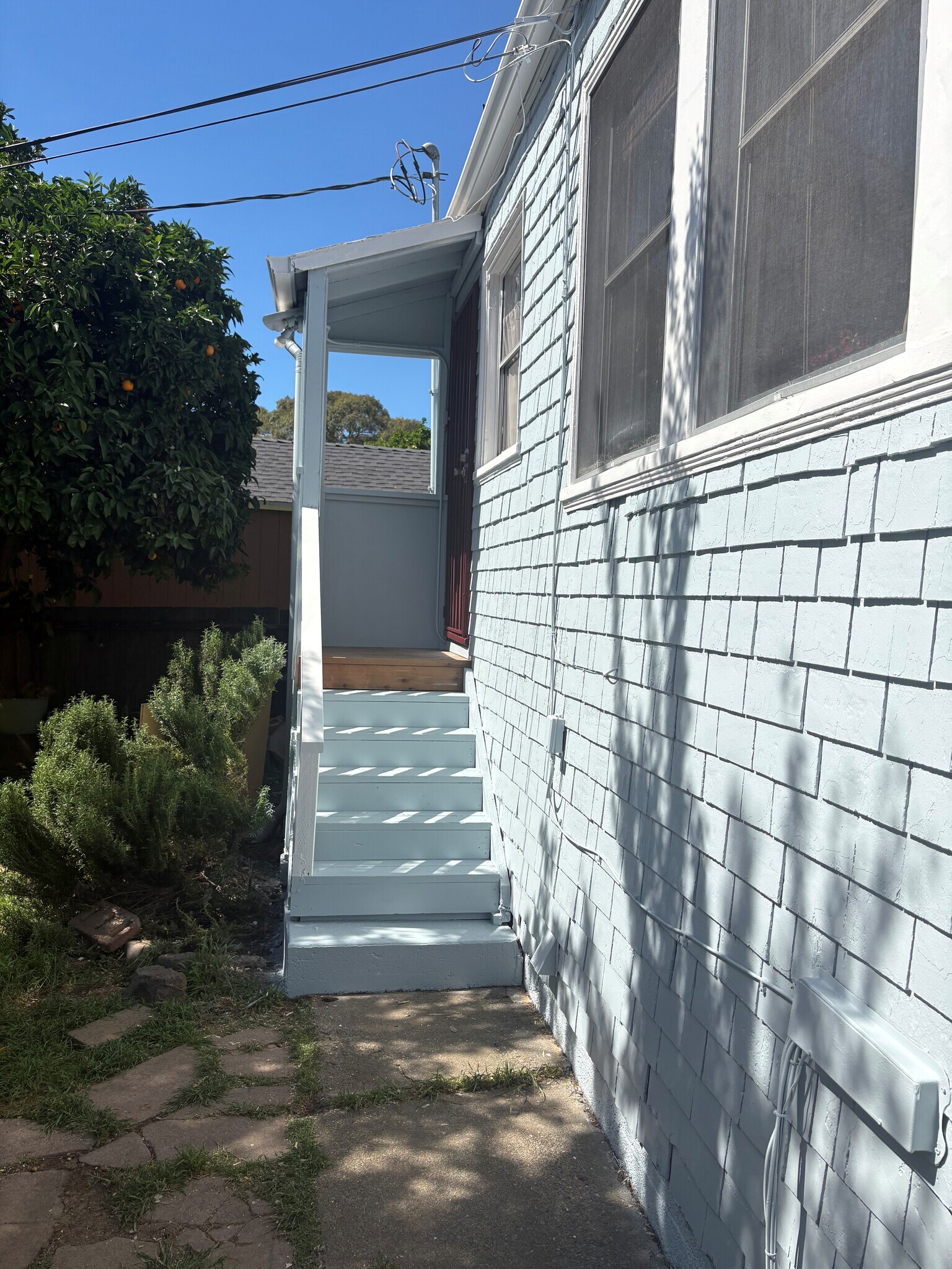 Building Photo - 241 B St