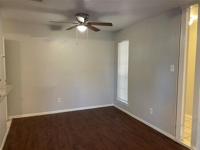 Building Photo - 22307 Red River Dr