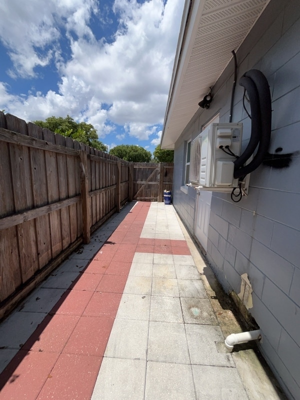 Building Photo - 4615 Mars Ct