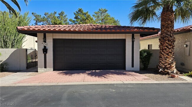 Building Photo - 4220 Whippoorwill Cir