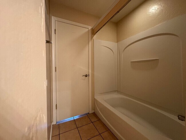 Building Photo - 4BR/2BA/2GA, 1889 sq.ft. rental in Sierra Vista, AZ