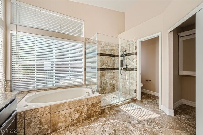 Building Photo - 712 Merialdo Ln
