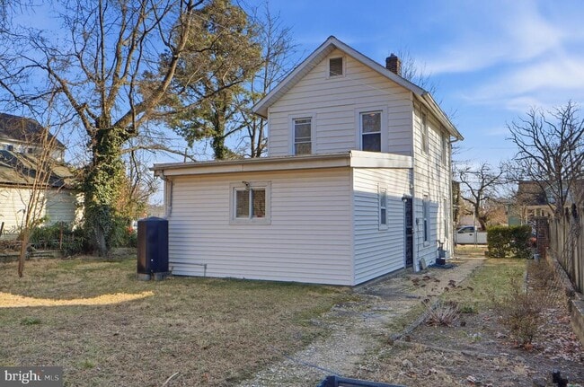 Building Photo - 3026 Channing St NE