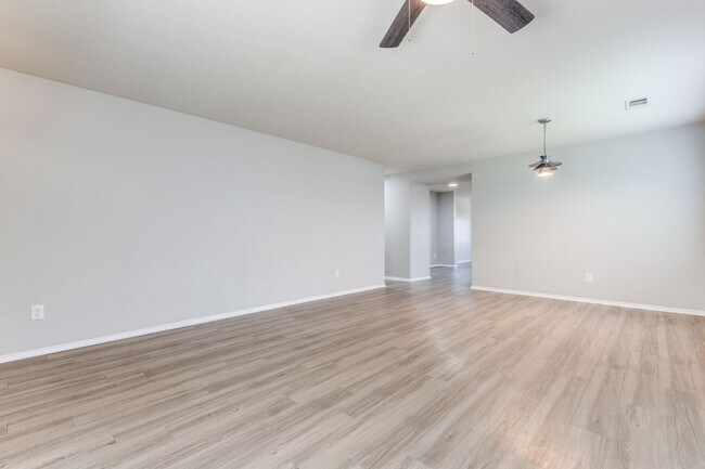 Building Photo - 7752 Highpoint Ridge