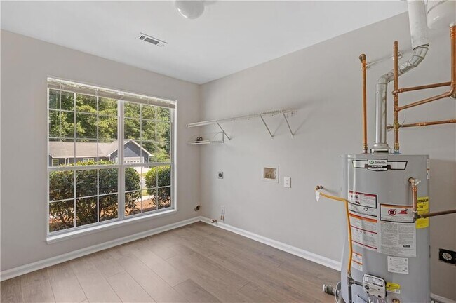 Building Photo - 6375 Seymour Pl NW