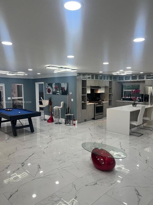 Building Photo - 1430 Polk St