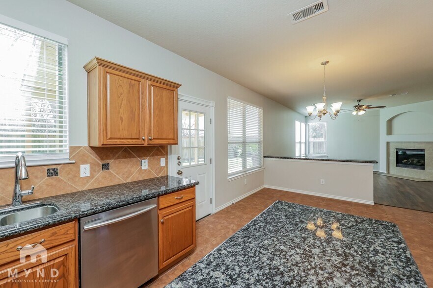 Building Photo - 32003 Ashton Ln