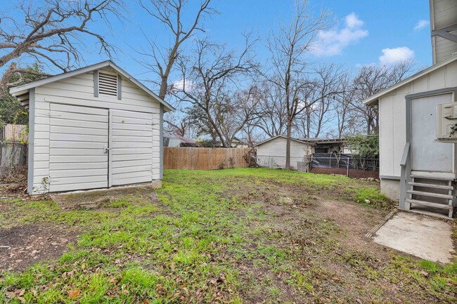 Building Photo - Charming Historic Home in Denver Heights +...