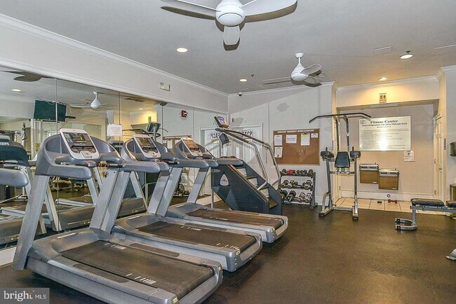 Building Photo - 1570 Spring Gate Dr.