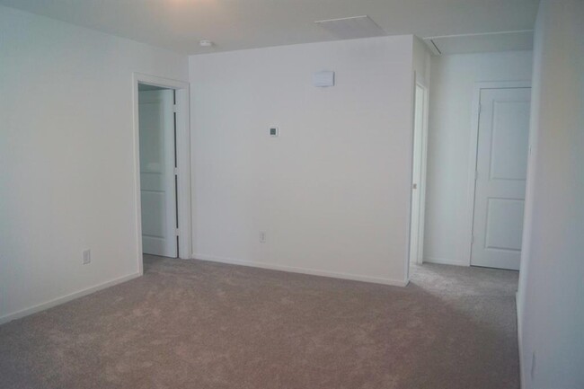 Building Photo - 272 Laura Leigh Ln