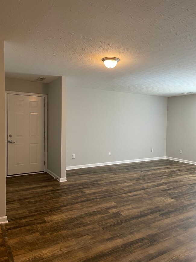Building Photo - Upper Stone Apartments