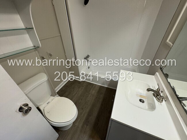 Building Photo - 619 Bell Ave