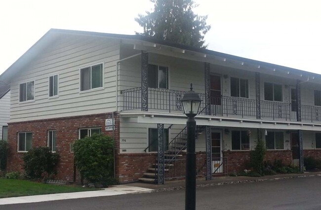 Interior Photo - Candalaria Plaza Apartments