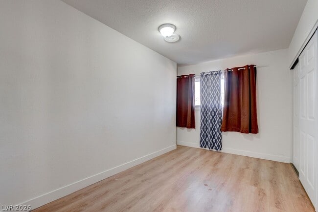 Building Photo - 1489 Santa Anita Dr