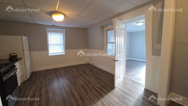 Building Photo - 17 Wachusett St