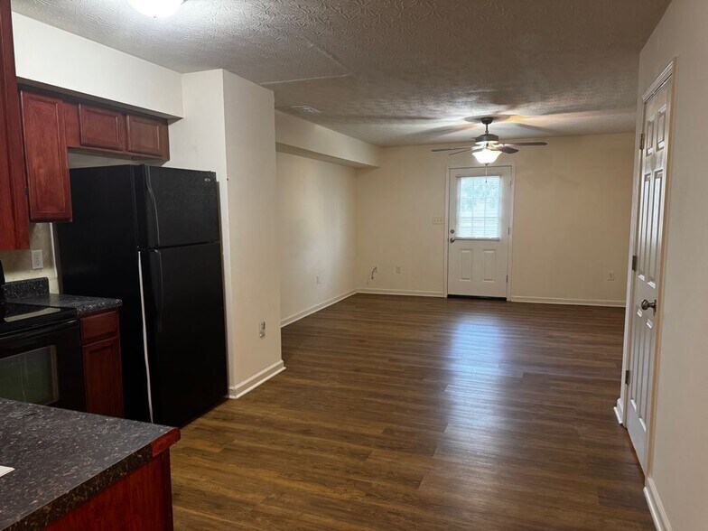 Building Photo - 115 Corvette View Ct