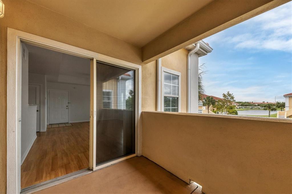 Building Photo - 1010 Villagio Cir