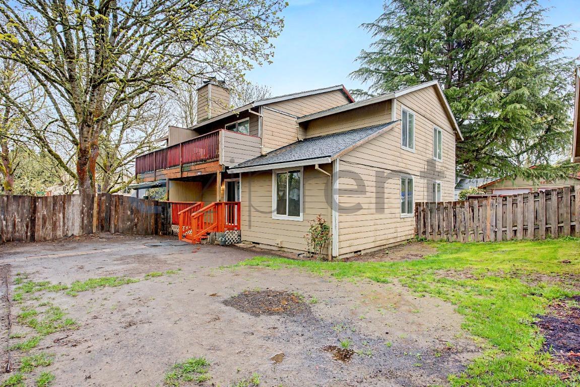 Building Photo - 9660 SW Prairie Terrace