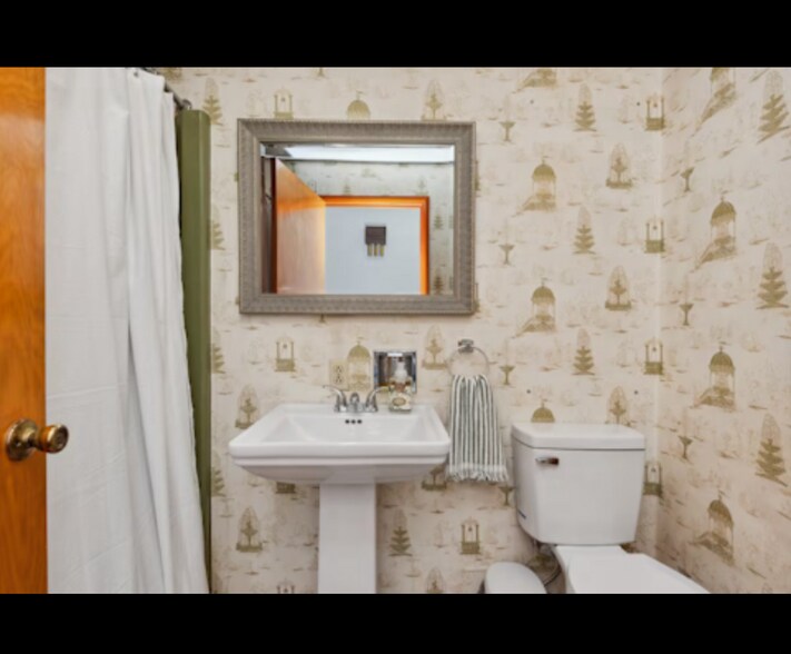 Primary Photo - 1021 Unity Rd