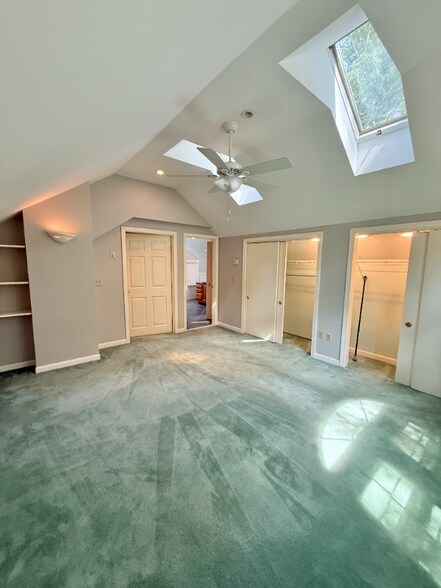 Building Photo - 1465 Hooksett Rd