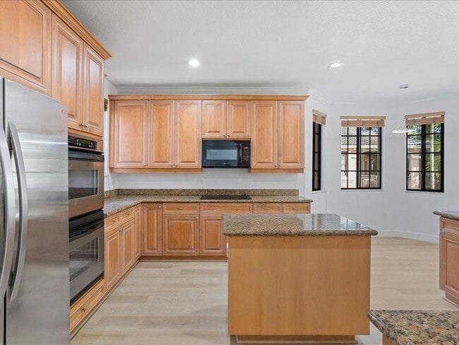 Building Photo - 2798 Center Ct Dr