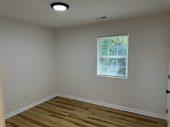 Building Photo - 516 Verbena St