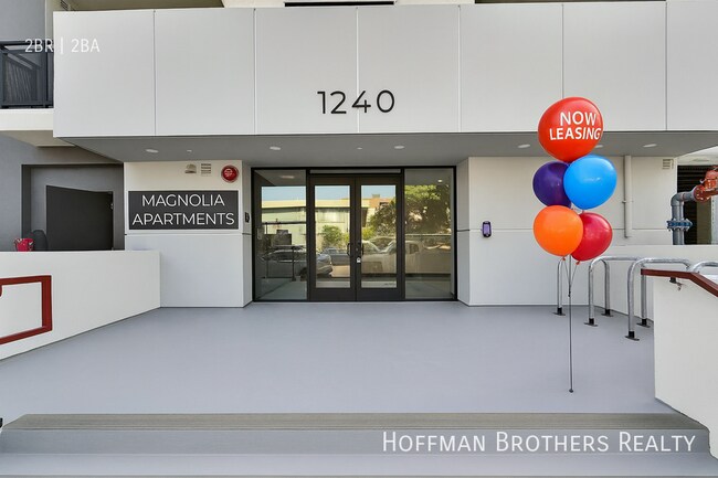 Building Photo - 1240 Magnolia Ave