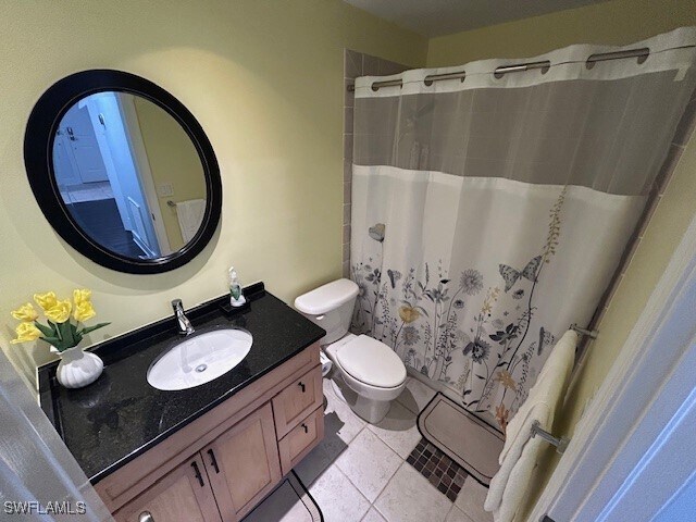 Building Photo - 9828 Luna Cir