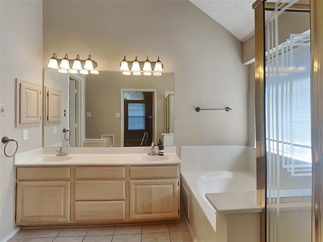 Building Photo - 1404 Bankston Dr