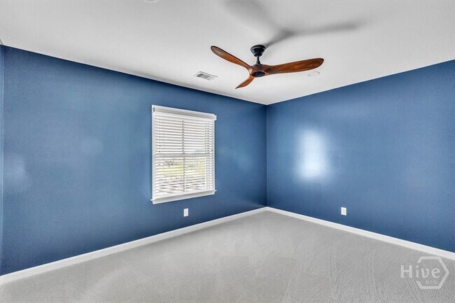 Building Photo - 138 Cardinal Rd