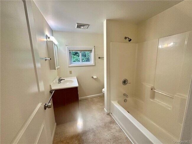 Building Photo - 2332 NY-300