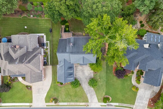 Building Photo - 2885 Towne Village Dr NW
