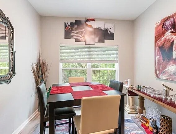 Building Photo - Beautiful Town Home For Rent in Meadow Poi...