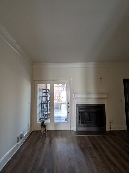 living room - 2187 Spring Walk Ct