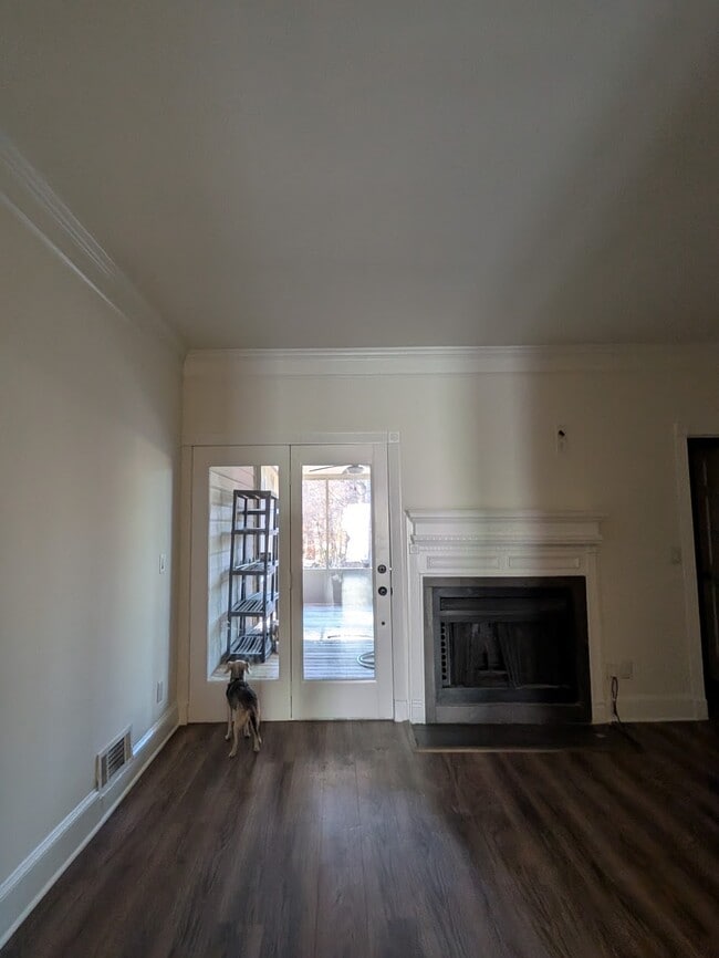 living room - 2187 Spring Walk Ct