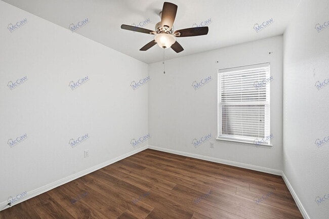 Building Photo - 328 Meadow View Ln