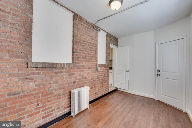 Building Photo - 3806 39th St