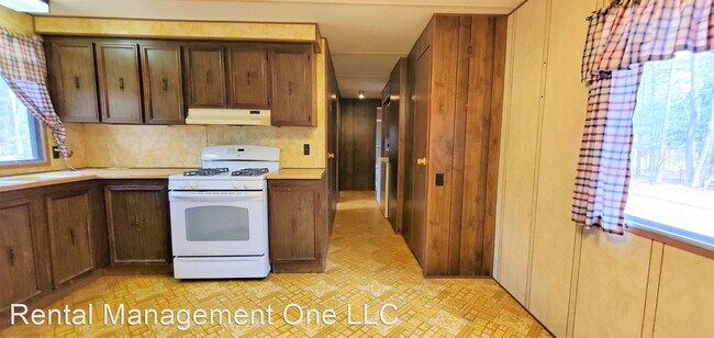 Building Photo - 2 br, 1 bath House - 10138 Mud Lake Rd