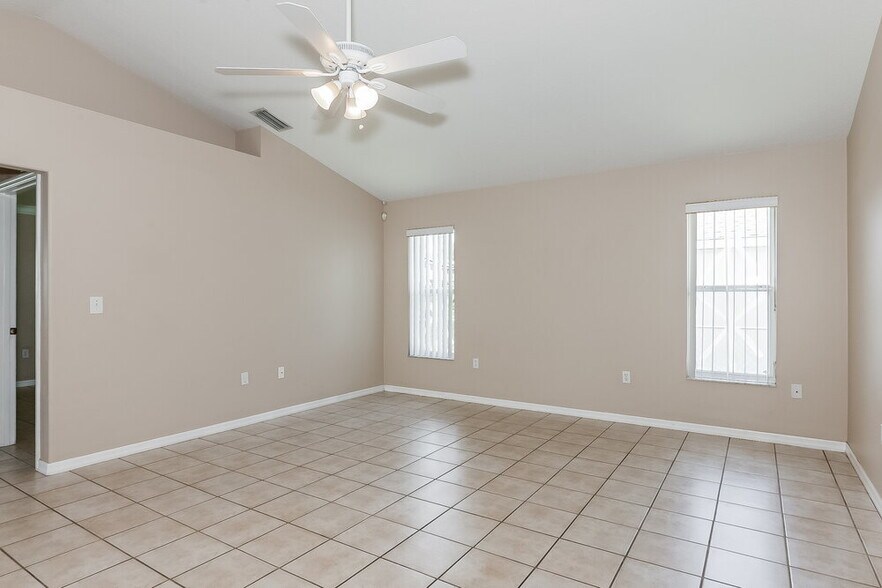 Building Photo - 6888 Mauna Loa Blvd