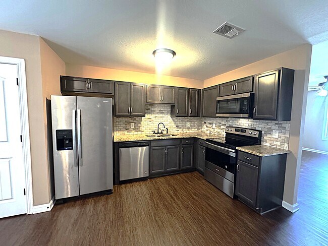 Primary Photo - 2503 Rollow Ln