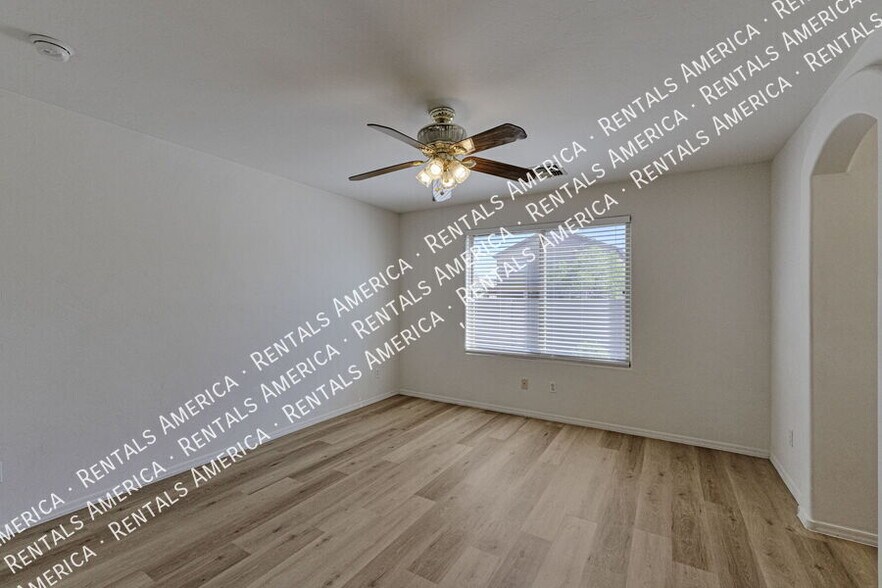 Building Photo - 8421 S Burien Rd