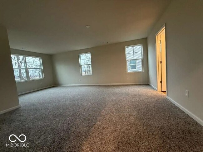 Building Photo - 6871 Seabiscuit Rd