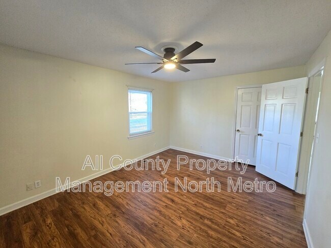 Building Photo - 2367 Graysville Rd