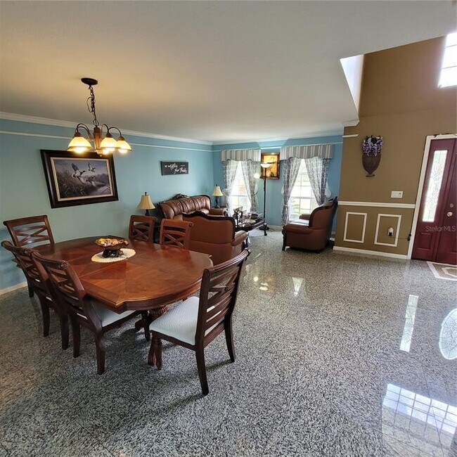 Building Photo - 4124 SW 33rd St