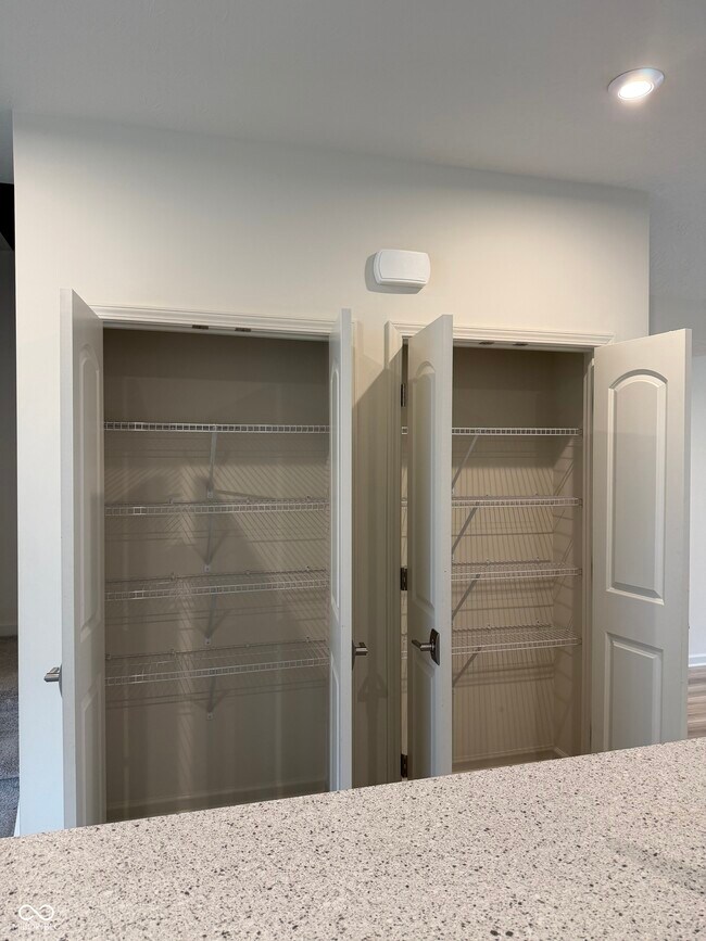 Building Photo - 14517 Pomona Ln