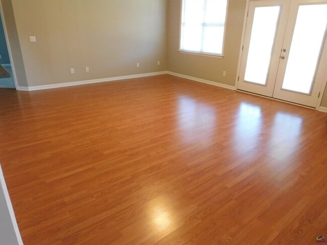 Building Photo - 1307 Loudon Hill Dr