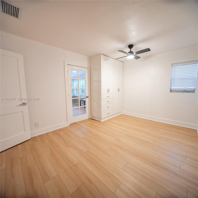 Building Photo - 1500 NW 3rd Ave