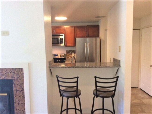 Building Photo - Single-Level 1 Bedroom Home with Garage – ...