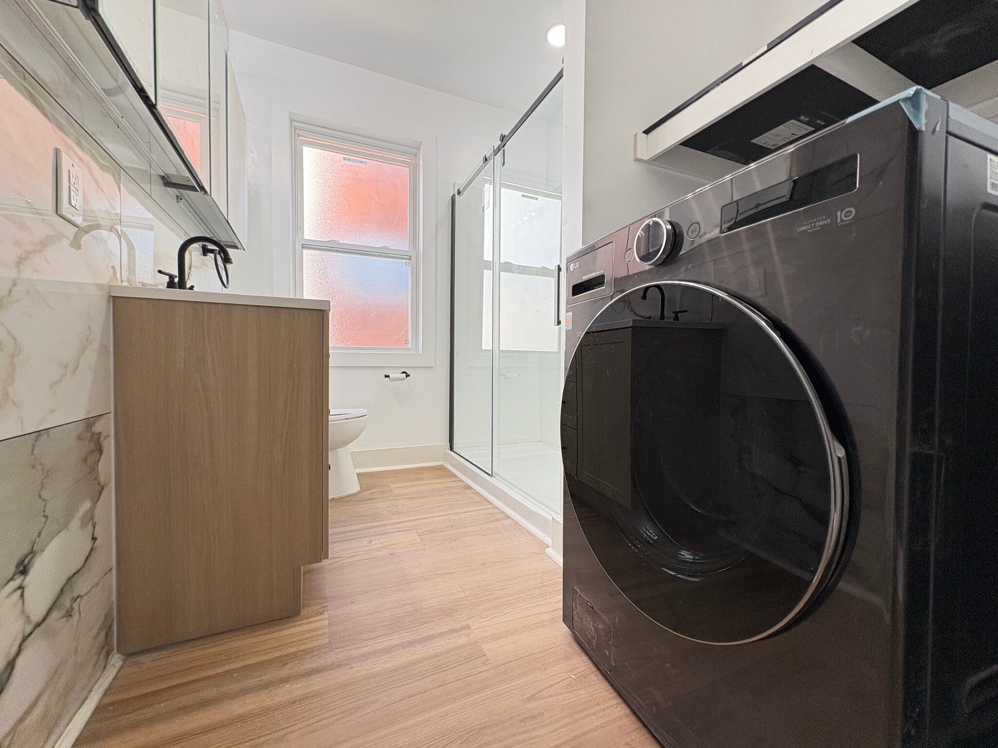 Building Photo - 5834 Phillips Ave